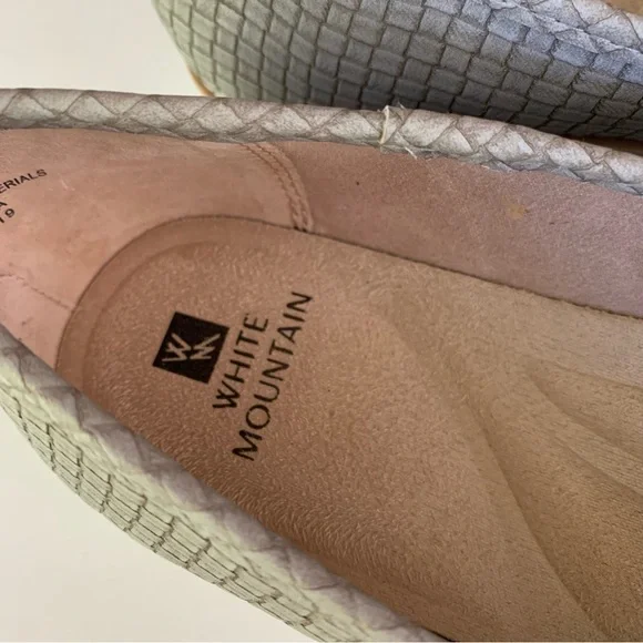 WHITE MOUNTAIN Women's Denny Grey Slip On Loafers Flats Size US 6 M - Picture 2 of 9